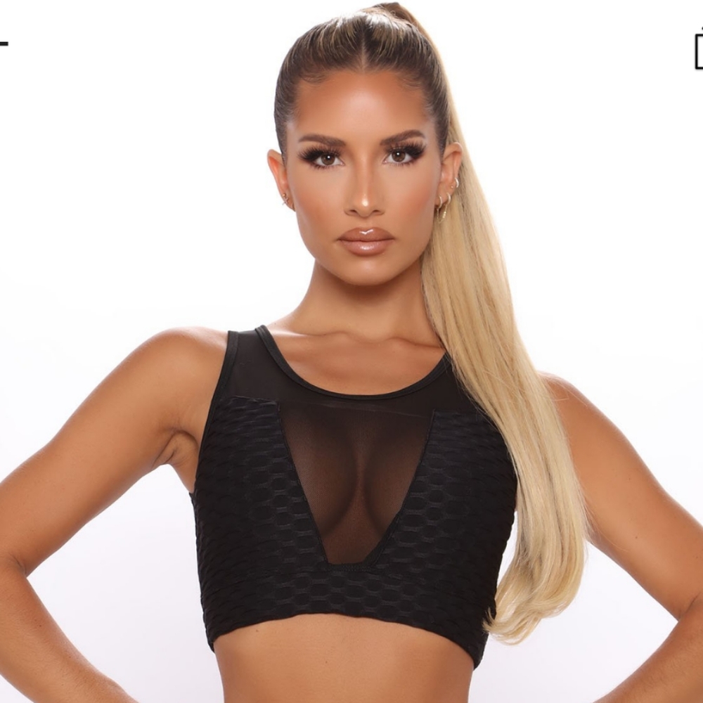 FashonNova spots bra
